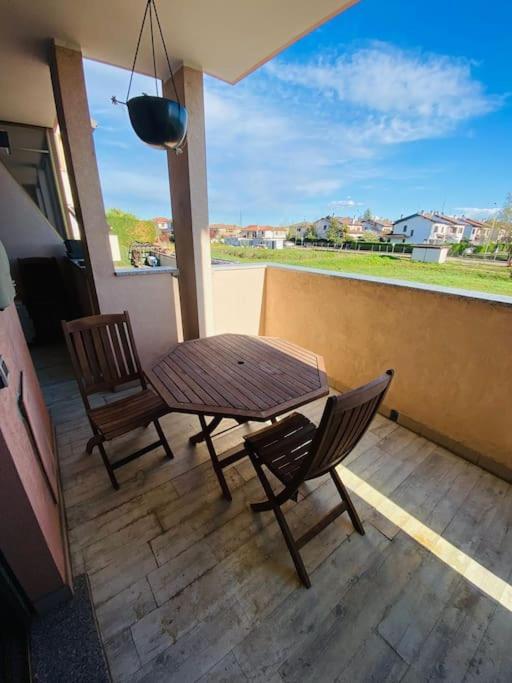 Intero Bilocale Con Terrazzo Vicino A Milano Apartment Mairano Bagian luar foto